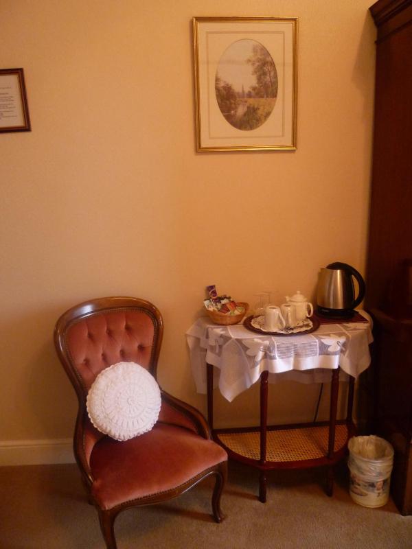 King Room image 3