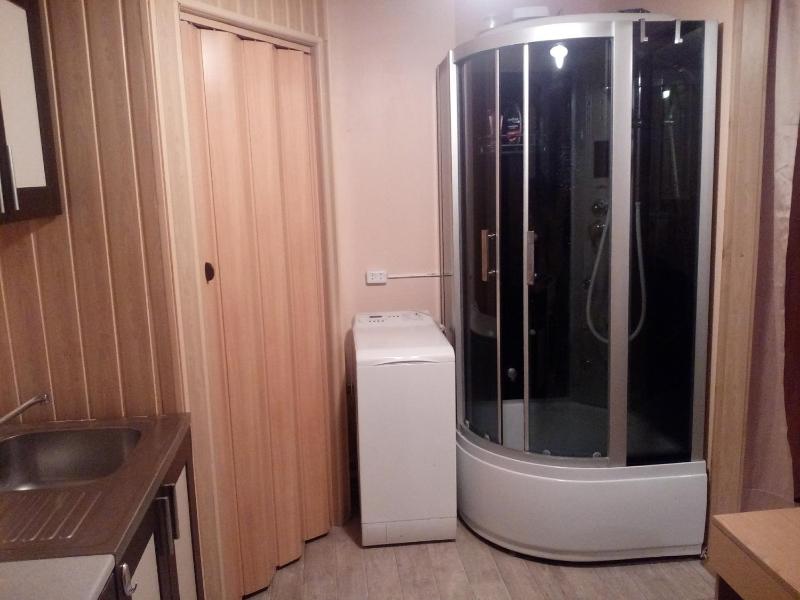 Studio Apartment image 4