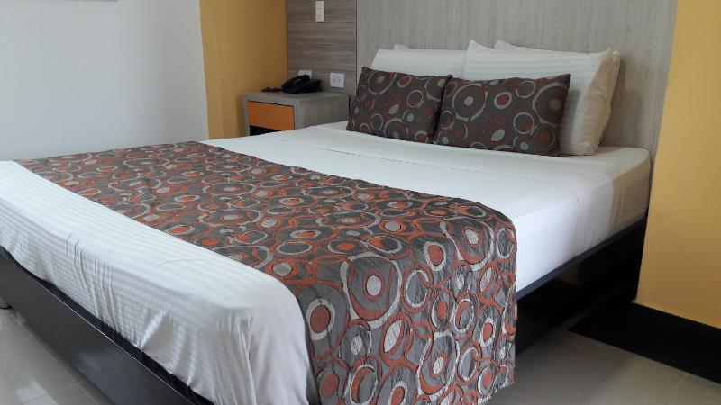 Hotel Genova Prado - image 46