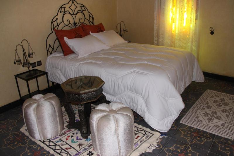 Deluxe Double or Twin Room image 3