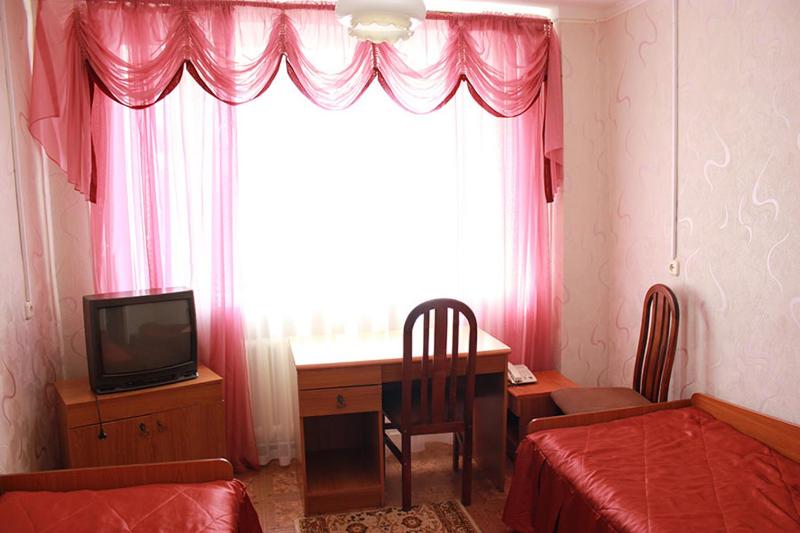 Single Bed in Dormitory Room image 2