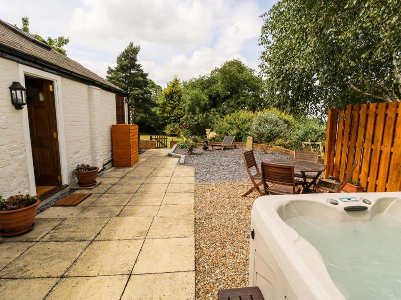 Cheshire Cheese Cottage - image 10