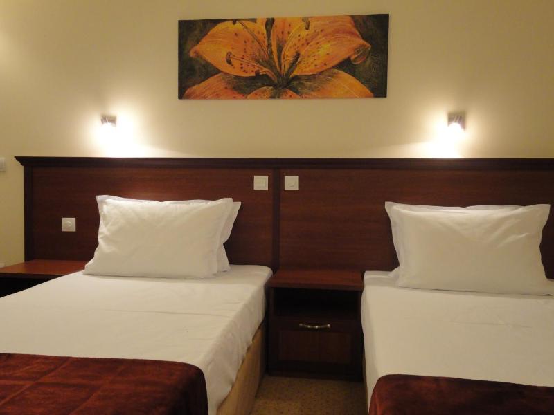 Favorit Hotel - image 14