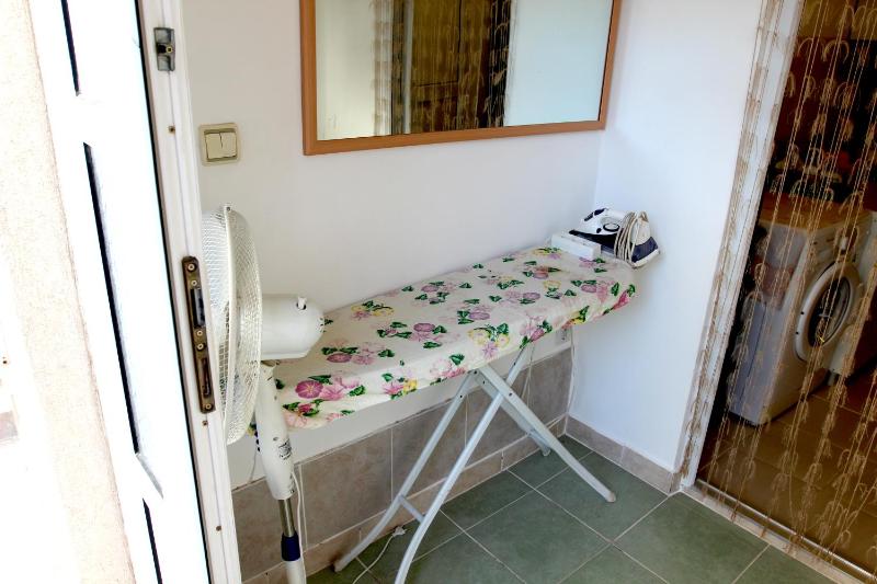 Studio with Balcony image 3