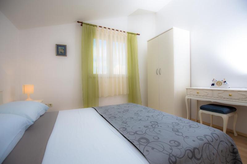 Apartment Family - image 7
