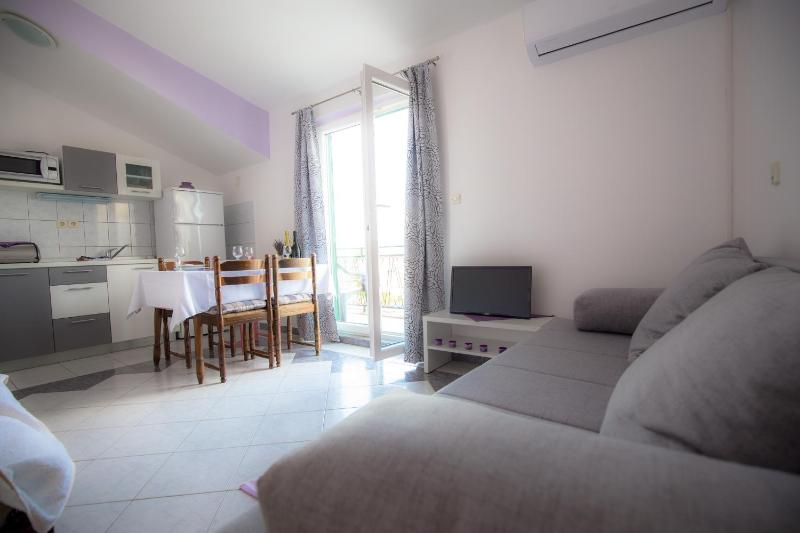 Apartment Family - image 1
