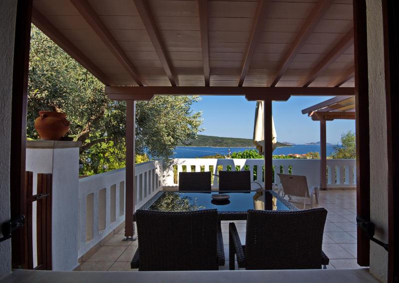 Two Bedroom Villa with Sea View image 2