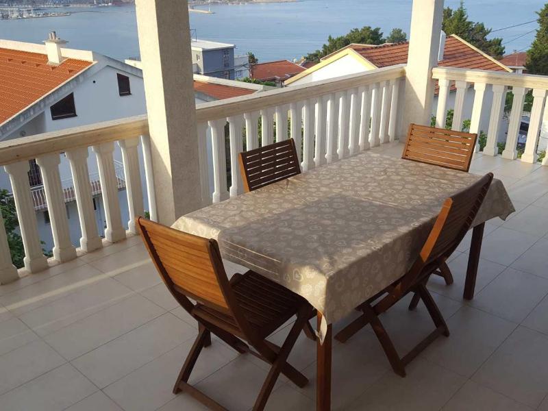 Villa with Sea View image 4