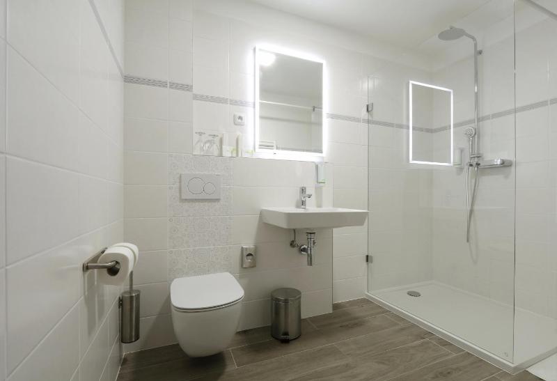 Two-Room Deluxe Studio image 4