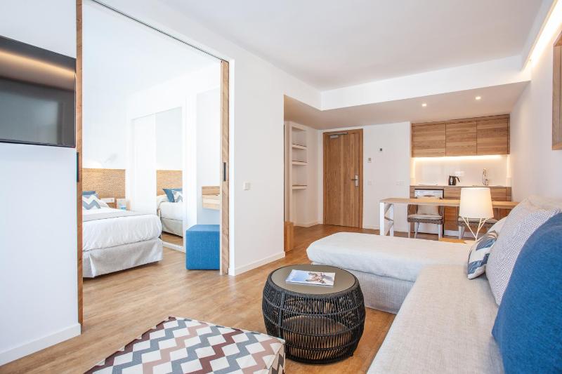 Apartment (2 Adults) image 1