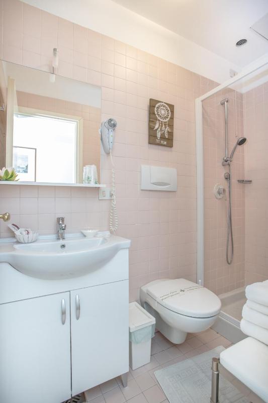 Triple Room image 3