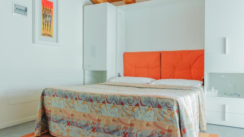 Double Room image 4