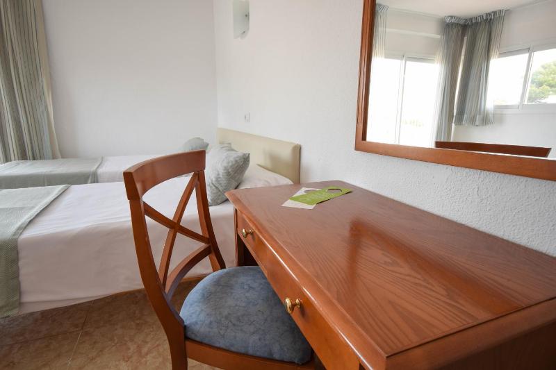 Superior Double or Twin Room with Terrace image 4