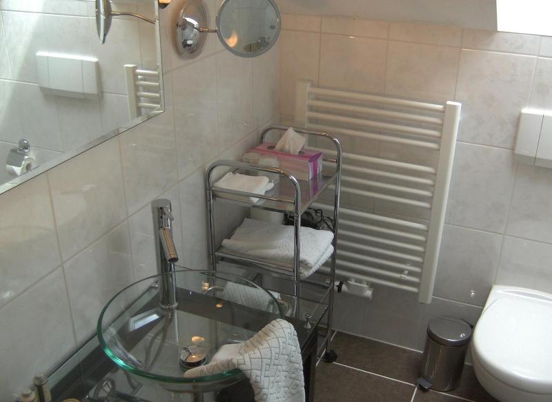 Apartment image 4