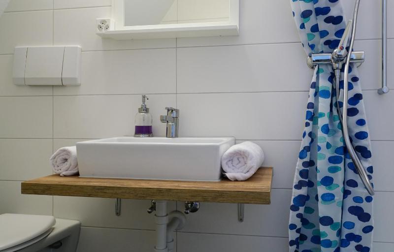 Single Room with Private Bathroom image 3