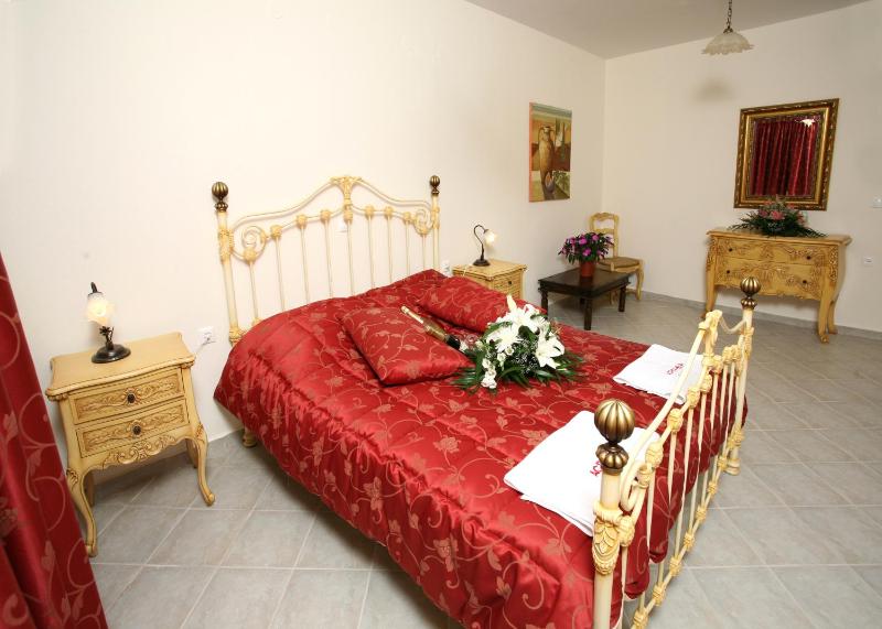 Acrothea Hotel - image 9