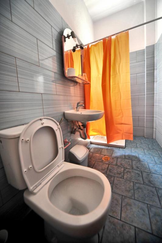 Triple Room image 2