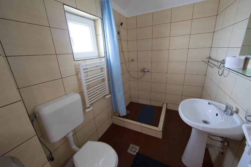 Triple Room image 3
