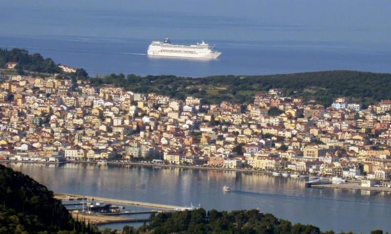 Aristotelis Apartments - image 33