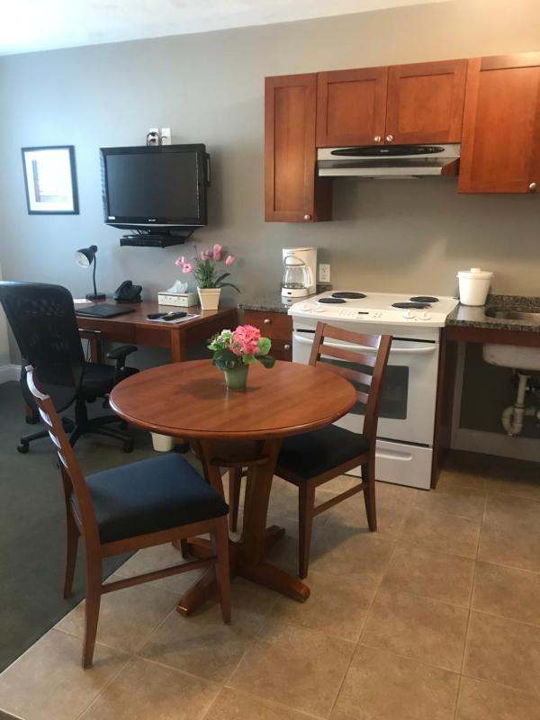 Queen Suite - Disability Access image 4