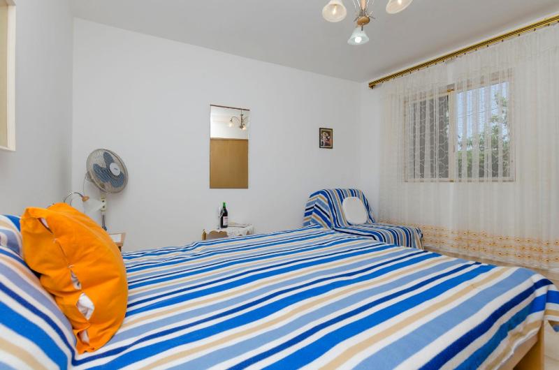 Triple Room image 4