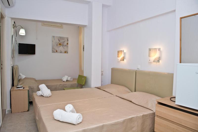 Triple Room image 2