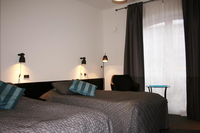 Family Room (2 Adults + 2 Children) image 3