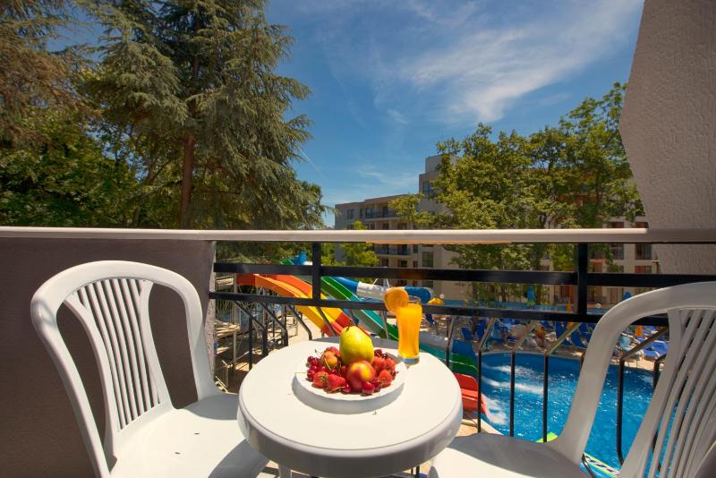 Deluxe Double or Twin Room with Balcony - Free Aquapark Access image 3