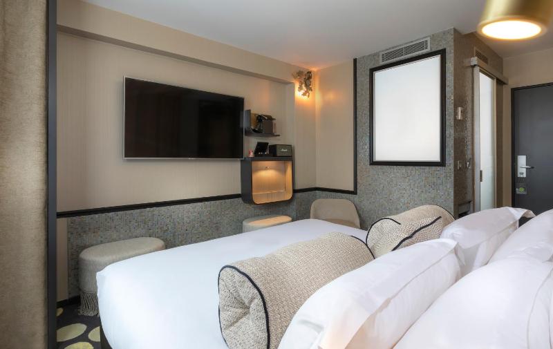 Superior Double or Twin Room - Building 1 image 2