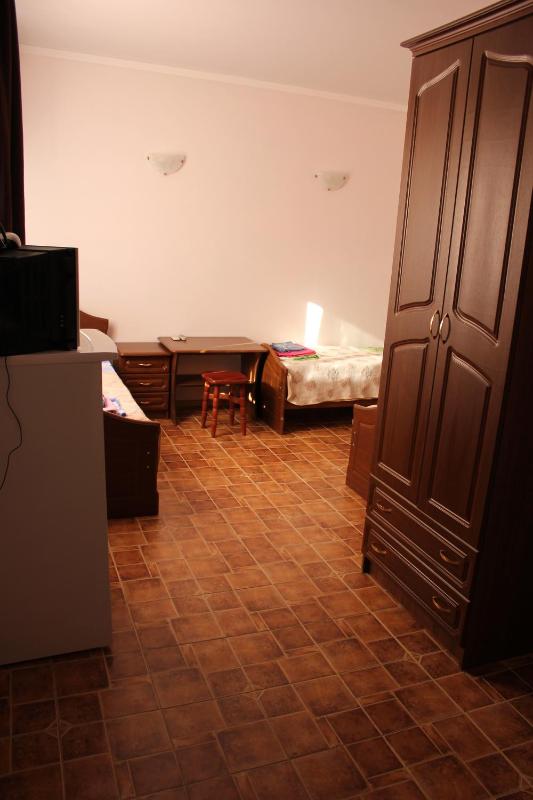 Classic Triple Room image 3