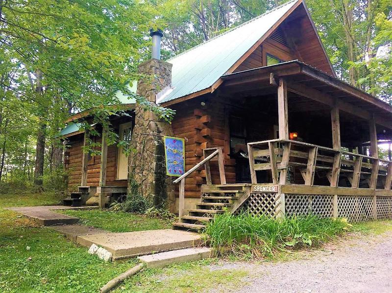 Three-Bedroom House image 2