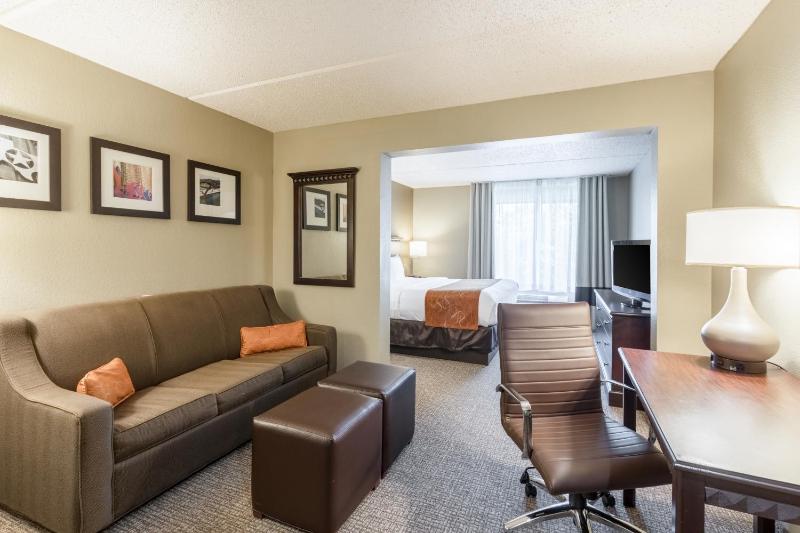 King Suite image 3