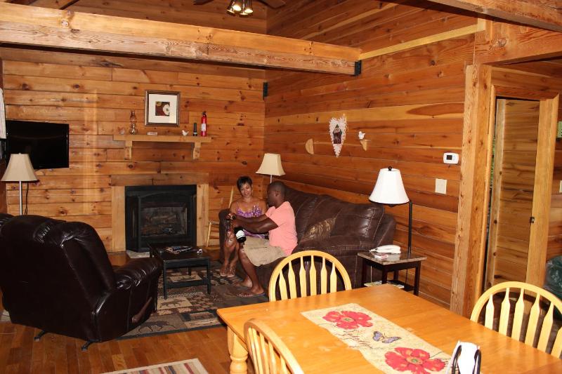 Three-Bedroom House image 4