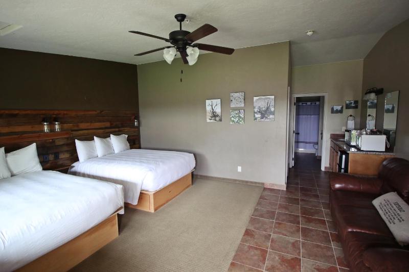 King Suite image 2