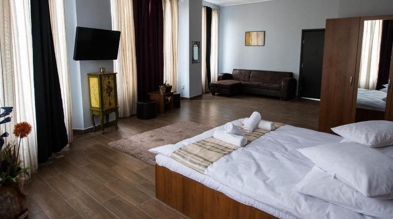 Superior Apartment image 2