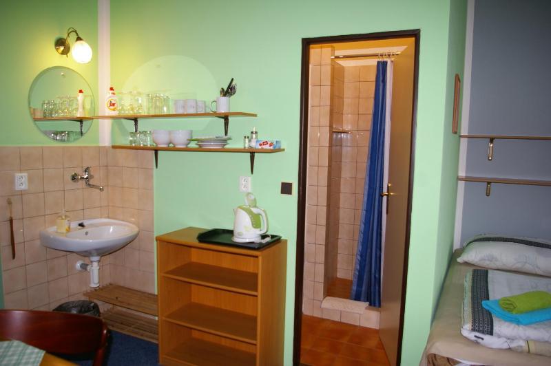 Quadruple Room image 2