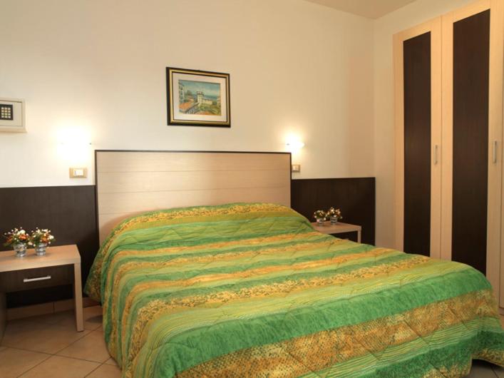 One-Bedroom Apartment (3 Adults) image 4