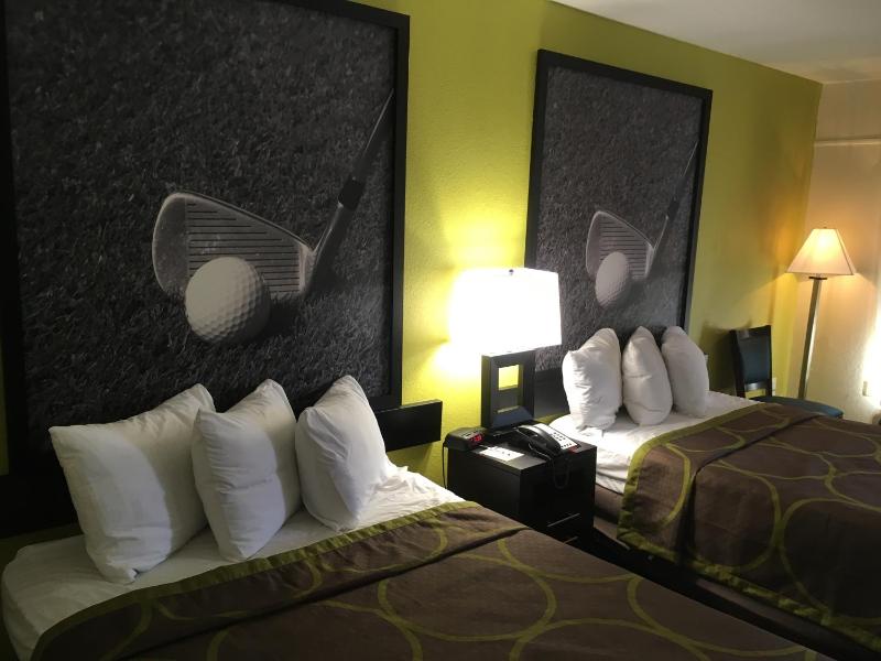 Double Room with Two Double Beds - Smoking image 4