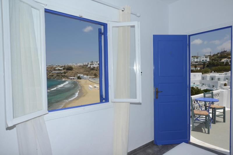 MARKOS BEACH rooms & studios - image 7