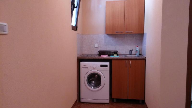 Studio (2 Adults) image 3