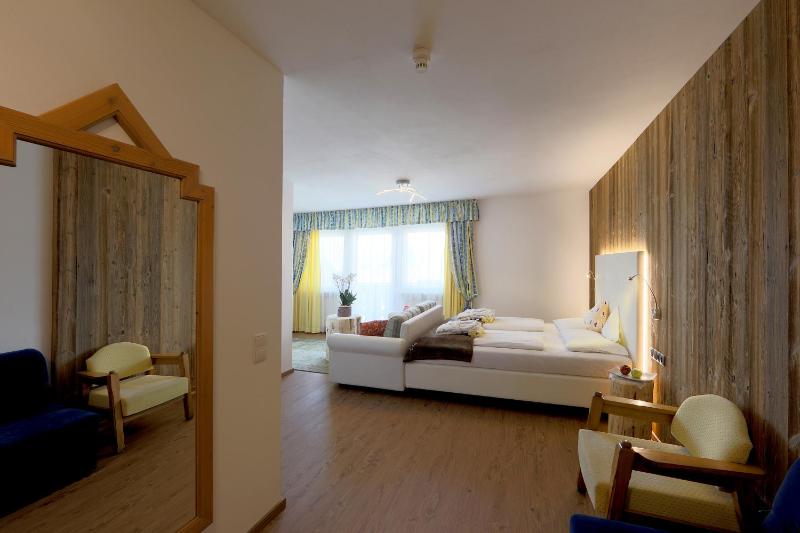 Enzian Superior Suite image 4