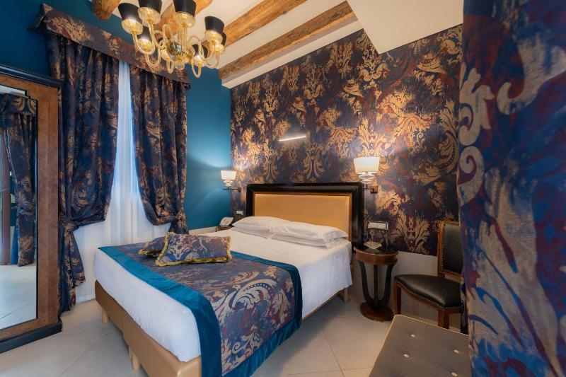 Double Room in Internal Courtyard - Ground Floor image 1