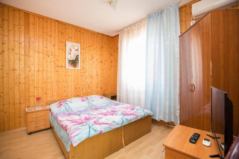 Double Room image 1