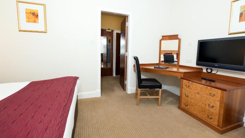 Deluxe King Room image 3