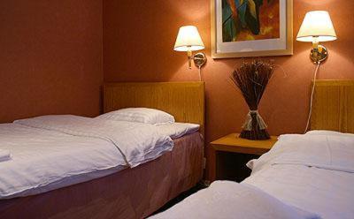 Double Room image 2