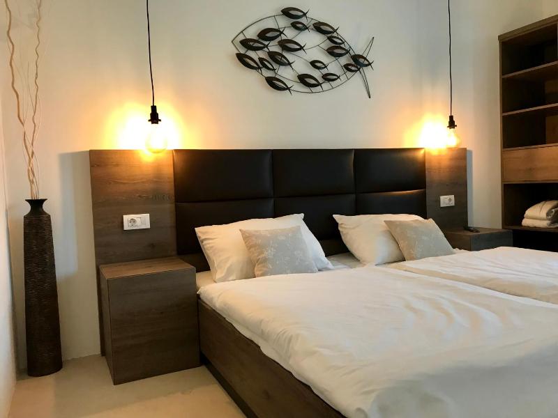 Apartment with Sea View image 3