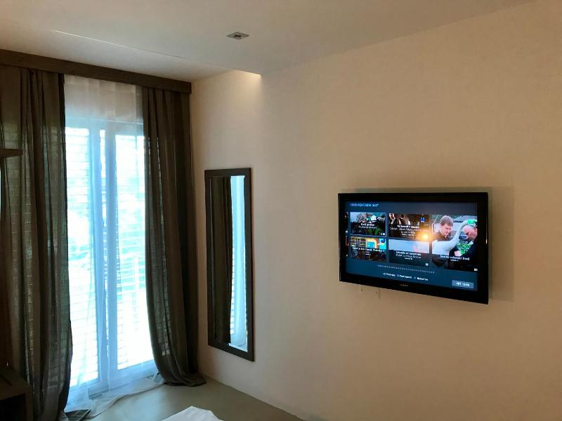 Comfort Double Room with Balcony image 3