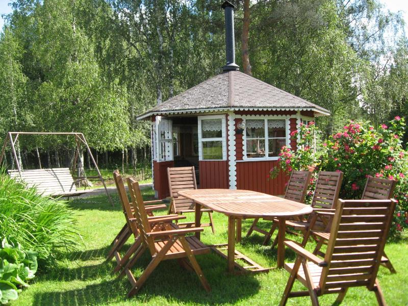 Three-Bedroom House with Private Sauna image 4