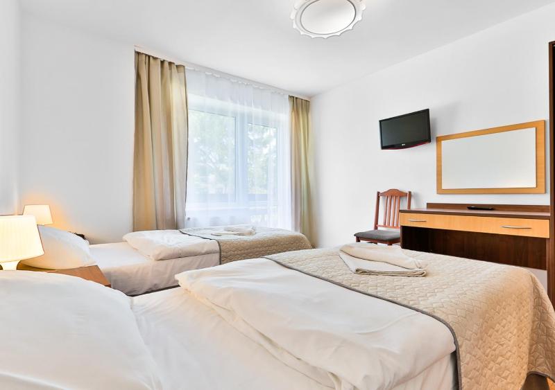 Double Room image 3