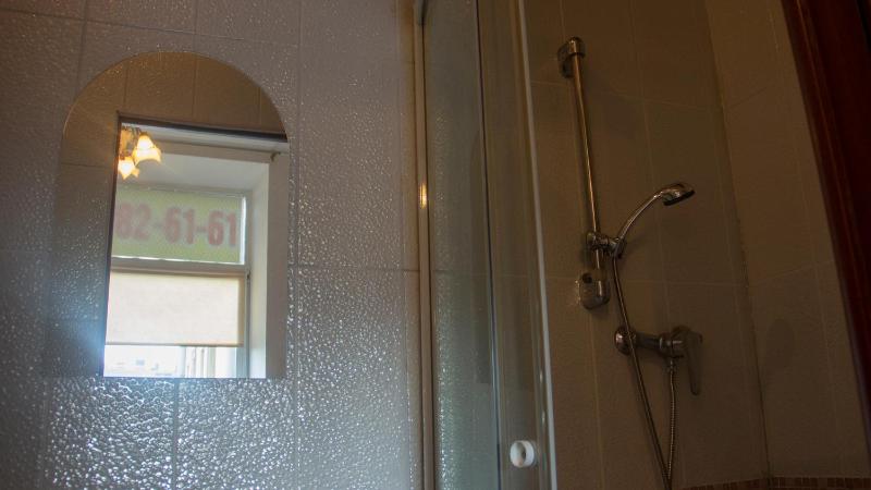 Comfort Triple Room with Shower image 2